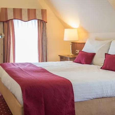 Zum Hessenpark 4*