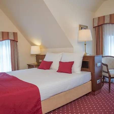 Szálloda Zum Hessenpark Neu-Anspach