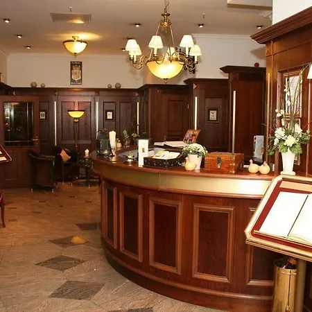 Landhotel Zum Hessenpark Hotel 4*