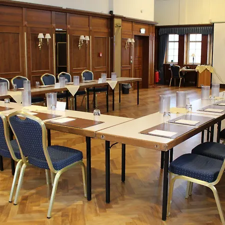 Zum Hessenpark 4* Neu-Anspach