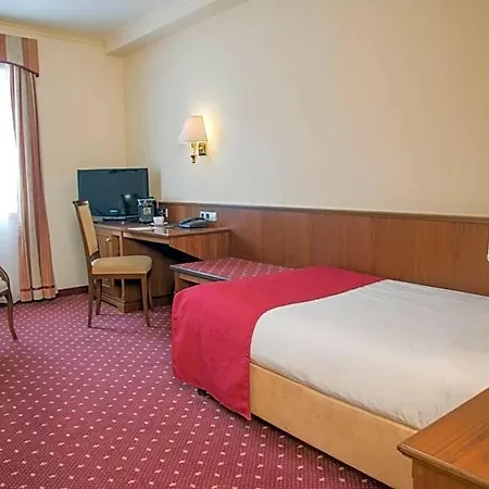 Hotel Zum Hessenpark 4*