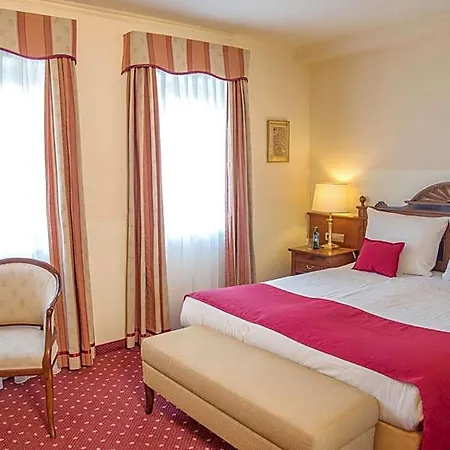 Zum Hessenpark 4*