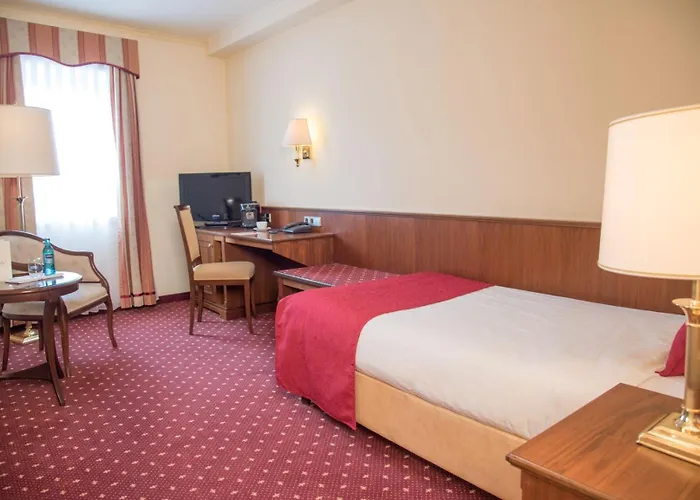 Zum Hessenpark Szálloda 4*